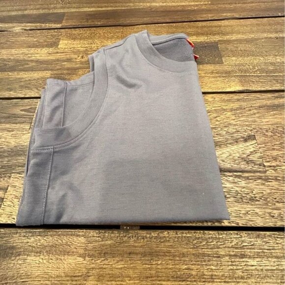 Woman’s curved hem tank top. Crew neck. New condition. Size M. Poly/viscose/span - Picture 8 of 9